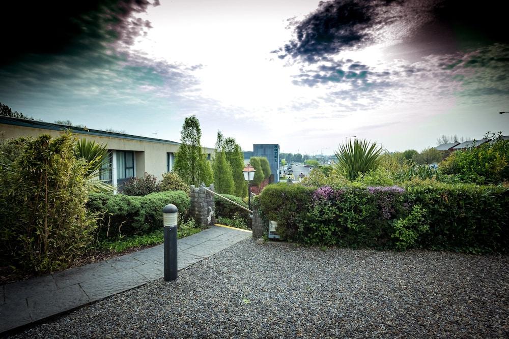 Greenhills 4* Limerick