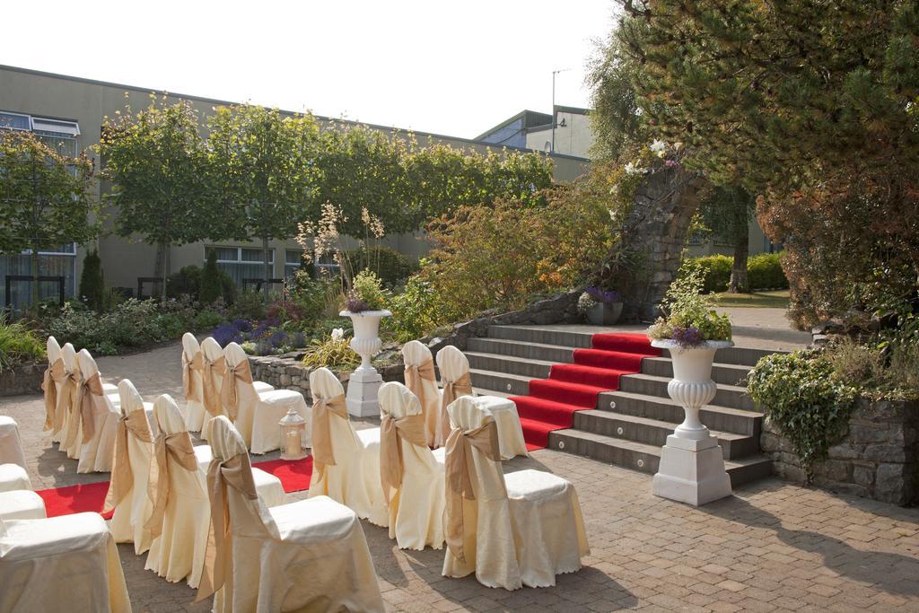 Greenhills 4* Limerick