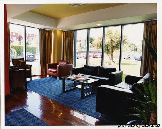 Greenhills Hotel 4*