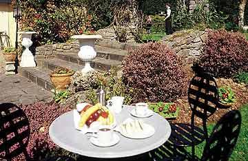 Greenhills Hotel 4*